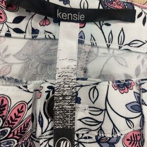 Kensie Pink and Blue Floral Patterned Garment